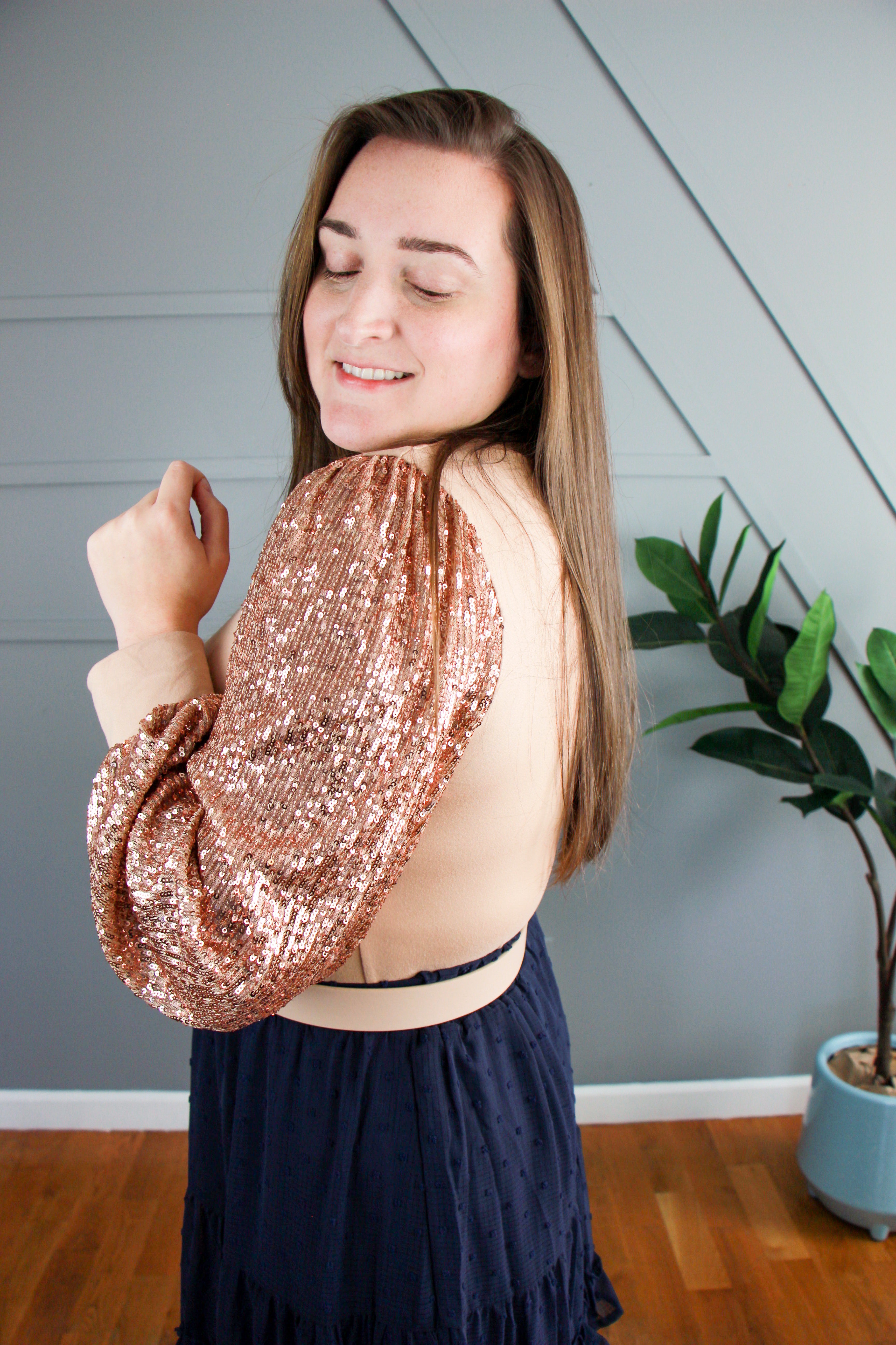 shopmodbella, modbella, sequin, sequin top, holiday shirt, holiday outfit