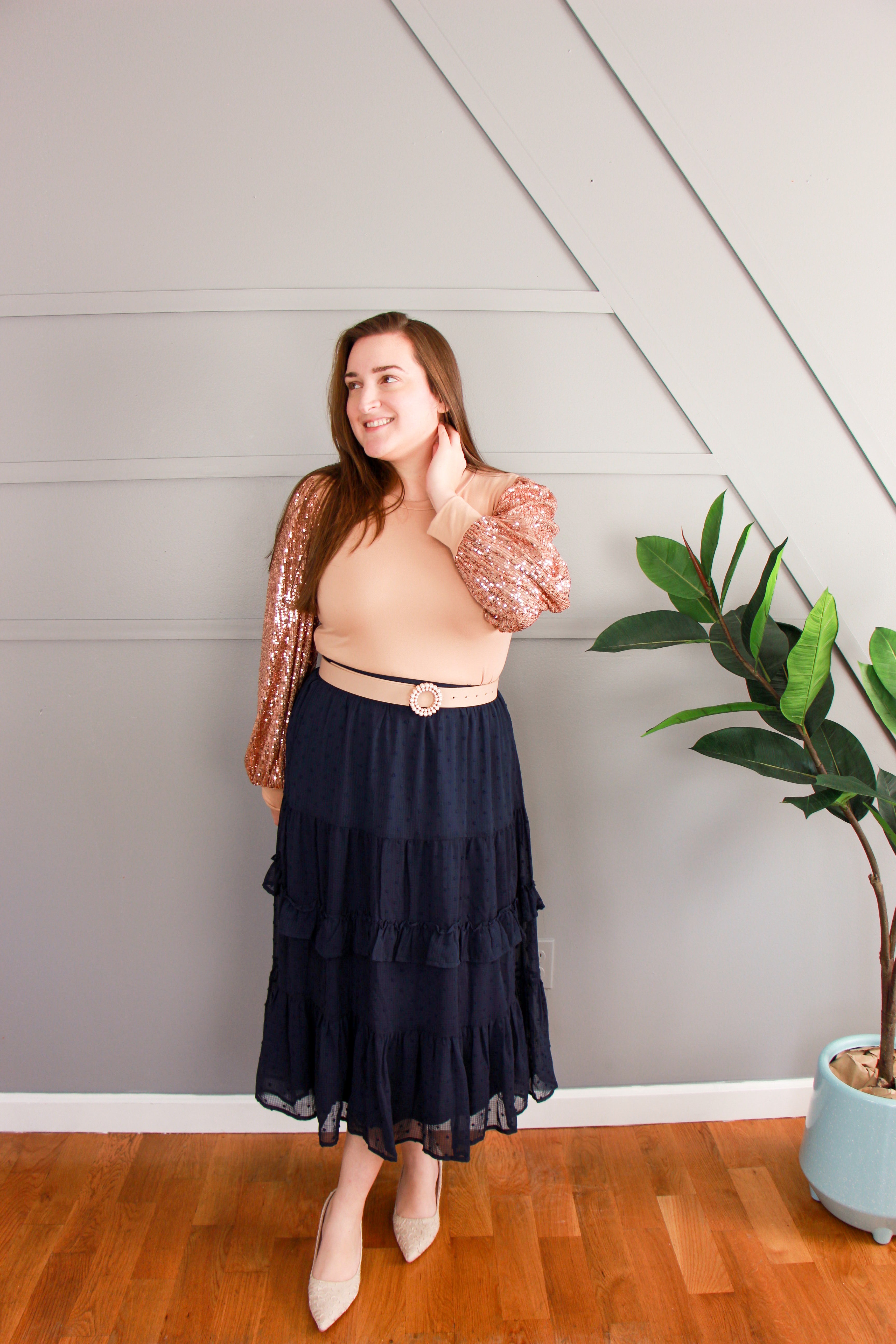 shopmodbella, modbella, sequin, sequin top, holiday shirt, holiday outfit
